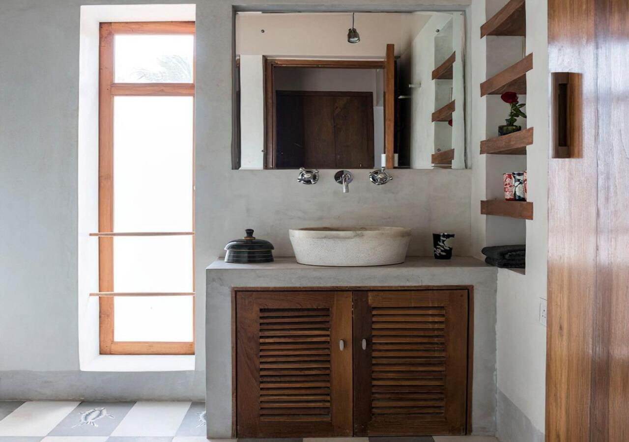 Saffronstays Stella Maris - Luxury Beach Front Villa Near Redi Beach Querim Buitenkant foto