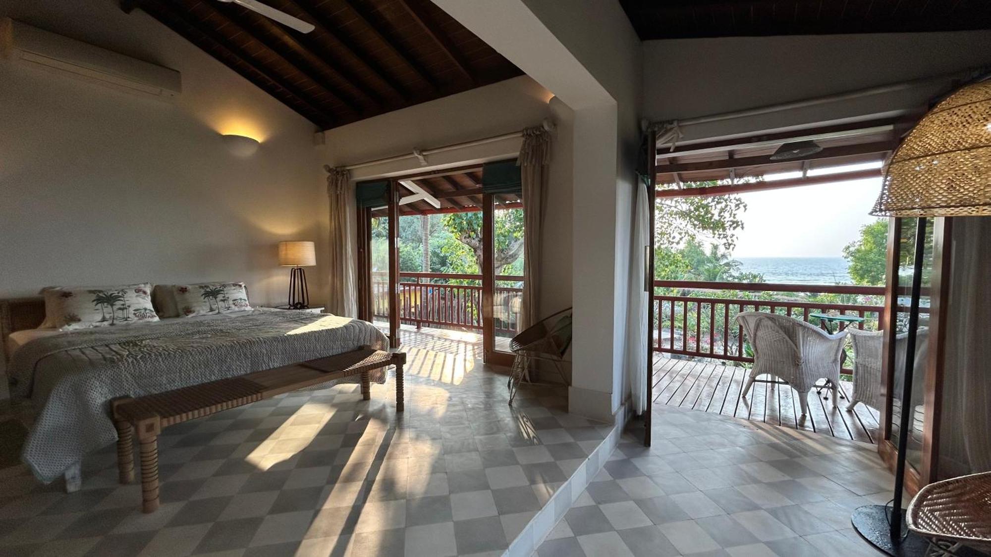 Saffronstays Stella Maris - Luxury Beach Front Villa Near Redi Beach Querim Buitenkant foto
